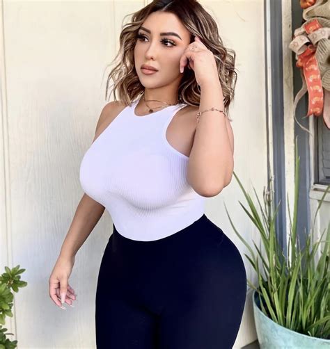 curvy nude latinas|Curvy Busty Latina Porn Pics & Naked Photos